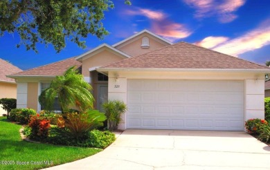 This 3 bedroom 2 bathroom home with high ceilings and relaxing on Majors Golf Club At Bayside Lakes in Florida - for sale on GolfHomes.com, golf home, golf lot