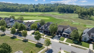 Immaculate home located in the Villages of Olde Stone on The Club At Olde Stone in Kentucky - for sale on GolfHomes.com, golf home, golf lot