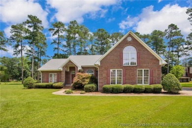 Meticulously maintained one owner home located in sought after on Kings Grant Golf and Country Club in North Carolina - for sale on GolfHomes.com, golf home, golf lot