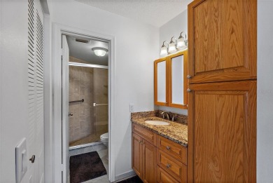 BEST PRICE IN ISLA DEL SOL! This spacious 2BR condo has on Isla Del Sol Yacht and Country Club in Florida - for sale on GolfHomes.com, golf home, golf lot