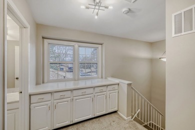 Newly refreshed 2 story townhome located in the desirable Indian on Willow Crest Golf Club in Illinois - for sale on GolfHomes.com, golf home, golf lot