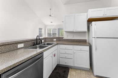 Spacious, 3-bedroom, 2-bath condo in Windsor Green..With one of on  in South Carolina - for sale on GolfHomes.com, golf home, golf lot