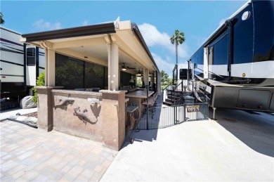 Fully Screened in Allumawood Build-Out with food Island, dining on Rancho California RV Resort in California - for sale on GolfHomes.com, golf home, golf lot