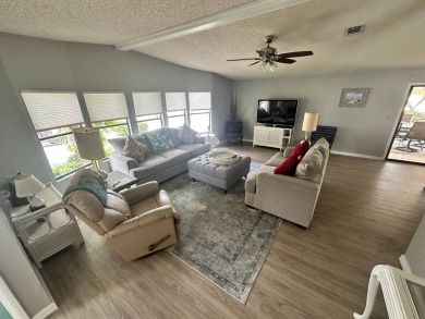 This well loved 2 bedroom, 2 bathroom Palm Harbor home is being on Del Tura Golf and Country Club in Florida - for sale on GolfHomes.com, golf home, golf lot