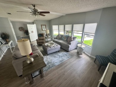 This well loved 2 bedroom, 2 bathroom Palm Harbor home is being on Del Tura Golf and Country Club in Florida - for sale on GolfHomes.com, golf home, golf lot