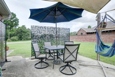 Welcome to this beautifully updated 3 bedroom, 2 bath home on Squirrel Run Golf Courses in Louisiana - for sale on GolfHomes.com, golf home, golf lot
