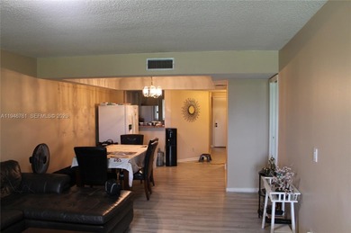 Lovely 2/2 condo is in the desirable Boca Barwood 55+ community on Boca Dunes Golf and Country Club in Florida - for sale on GolfHomes.com, golf home, golf lot