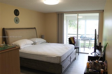 Lovely 2/2 condo is in the desirable Boca Barwood 55+ community on Boca Dunes Golf and Country Club in Florida - for sale on GolfHomes.com, golf home, golf lot