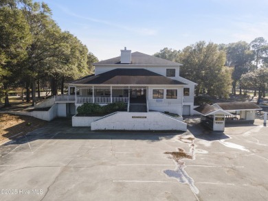 Well Maintained 2 bed room unit in a great established area on Sea Trail Golf Resort in North Carolina - for sale on GolfHomes.com, golf home, golf lot
