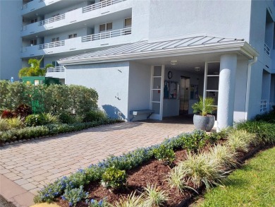 Just Reduced! Live the Florida Dream for LESS! ??

Why break the on Pinebrook/Ironwood Golf Course in Florida - for sale on GolfHomes.com, golf home, golf lot