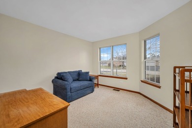 Welcome to this pristine ranch end-unit located in a on The Links at Carillon in Illinois - for sale on GolfHomes.com, golf home, golf lot