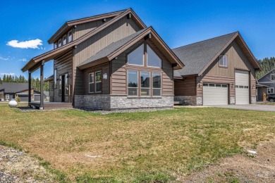 This 3,260 sq ft 4-bedroom, 2.5-bathroom home with a bonus room on McCall Municipal Golf Course in Idaho - for sale on GolfHomes.com, golf home, golf lot