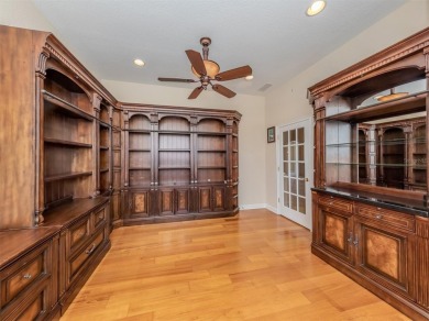 NEW PRICE REDUCTION!! ENTIRE INTERIOR NEWLY PAINTED AND ALL on Venetian Golf and River Club in Florida - for sale on GolfHomes.com, golf home, golf lot