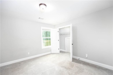 Welcome to 702 Riverside Estates -- a move-in ready, 3 bedroom on Riverside Country Club in Alabama - for sale on GolfHomes.com, golf home, golf lot