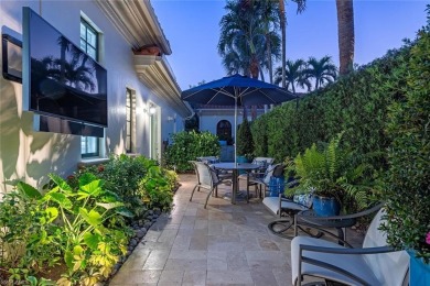 Freshly renovated and ready for immediate enjoyment! This on Grey Oaks Golf and Country Club in Florida - for sale on GolfHomes.com, golf home, golf lot