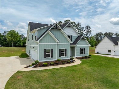 Welcome to 702 Riverside Estates -- a move-in ready, 3 bedroom on Riverside Country Club in Alabama - for sale on GolfHomes.com, golf home, golf lot