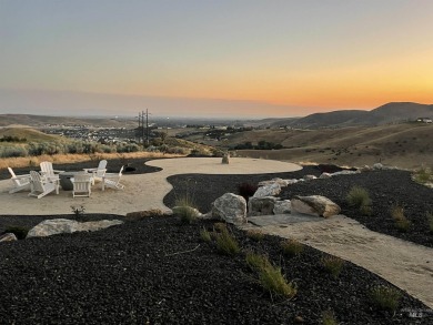 Casa Vida Sol~ A Private Mountain Retreat in the city. Perched on Shadow Valley Golf Course in Idaho - for sale on GolfHomes.com, golf home, golf lot