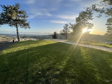 Casa Vida Sol~ A Private Mountain Retreat in the city. Perched on Shadow Valley Golf Course in Idaho - for sale on GolfHomes.com, golf home, golf lot
