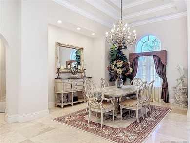 Hobe Sound Golf Club *Hidden Gem* on 8th Fairway. Rare 4BR/4BA on Hobe Sound Golf Club in Florida - for sale on GolfHomes.com, golf home, golf lot