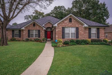 Beautiful 4/3/3 beautiful home located in one of the most WANTED on The Challenge at Oak Forest in Texas - for sale on GolfHomes.com, golf home, golf lot