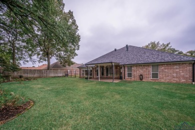 Beautiful 4/3/3 beautiful home located in one of the most WANTED on The Challenge at Oak Forest in Texas - for sale on GolfHomes.com, golf home, golf lot