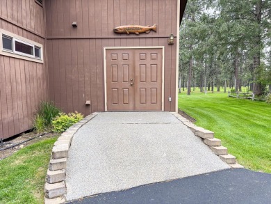A wonderful opportunity to own a ONE-LEVEL home located on the on Chewelah Golf and Country Club  in Washington - for sale on GolfHomes.com, golf home, golf lot