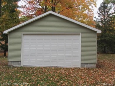 Nicely updated and well maintained year round ranch home offers on Lost Lake Woods Club in Michigan - for sale on GolfHomes.com, golf home, golf lot