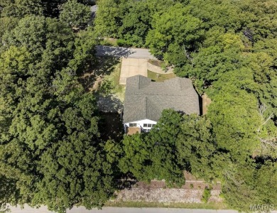 Coming soon, showings begin Thursday (8/7). Open House on Sunday on Raintree Country Club in Missouri - for sale on GolfHomes.com, golf home, golf lot