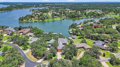Welcome to this beautifully upgraded three-bedroom, three-bath on Lake Kiowa Golf Course in Texas - for sale on GolfHomes.com, golf home, golf lot