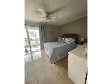 Beautiful  1 bedroom one bath condo with lots of amenities to on Sunrise Lakes Phase III in Florida - for sale on GolfHomes.com, golf home, golf lot