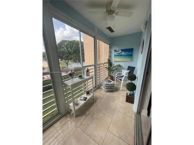 Beautiful  1 bedroom one bath condo with lots of amenities to on Sunrise Lakes Phase III in Florida - for sale on GolfHomes.com, golf home, golf lot
