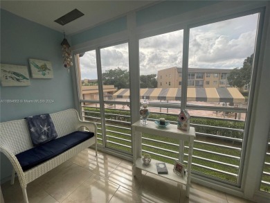 Beautiful  1 bedroom one bath condo with lots of amenities to on Sunrise Lakes Phase III in Florida - for sale on GolfHomes.com, golf home, golf lot