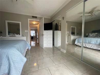 Beautiful  1 bedroom one bath condo with lots of amenities to on Sunrise Lakes Phase III in Florida - for sale on GolfHomes.com, golf home, golf lot