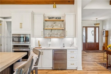 Beautifully updated 4BR/4BA home on 8/10 of an acre with on Colleton River Plantation Club in South Carolina - for sale on GolfHomes.com, golf home, golf lot