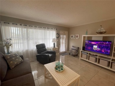 Beautiful  1 bedroom one bath condo with lots of amenities to on Sunrise Lakes Phase III in Florida - for sale on GolfHomes.com, golf home, golf lot