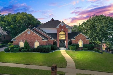 Beautiful 4 bedroom home in Oakmont Estates, siting on a hill on Oakmont Country Club in Texas - for sale on GolfHomes.com, golf home, golf lot