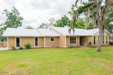 Beautiful 2,200 Sq Ft Home on Francis Lake Golf Course with an on Francis Lake Golf Club in Georgia - for sale on GolfHomes.com, golf home, golf lot