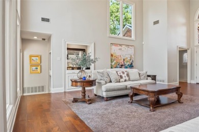 Beautiful 4 bedroom home in Oakmont Estates, siting on a hill on Oakmont Country Club in Texas - for sale on GolfHomes.com, golf home, golf lot