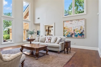 Beautiful 4 bedroom home in Oakmont Estates, siting on a hill on Oakmont Country Club in Texas - for sale on GolfHomes.com, golf home, golf lot