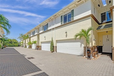 Live in the charming, historic Parrot Cove neighborhood of Lake on Lake Worth Municipal Golf Course in Florida - for sale on GolfHomes.com, golf home, golf lot