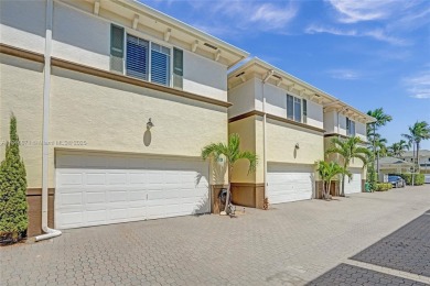 Live in the charming, historic Parrot Cove neighborhood of Lake on Lake Worth Municipal Golf Course in Florida - for sale on GolfHomes.com, golf home, golf lot