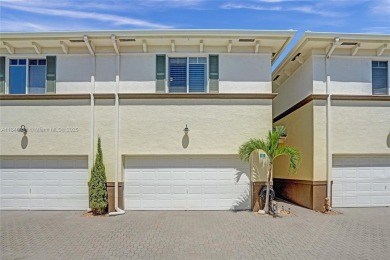 Live in the charming, historic Parrot Cove neighborhood of Lake on Lake Worth Municipal Golf Course in Florida - for sale on GolfHomes.com, golf home, golf lot