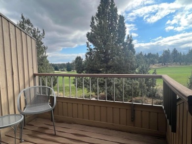 One of three Eagle Crest fractionals with a garage. This 10 week on Eagle Crest Golf Resort - Resort Course in Oregon - for sale on GolfHomes.com, golf home, golf lot