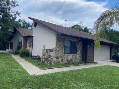 Welcome to this beautifully maintained 3-bedroom, 2-bathroom on Sugarmill Woods Golf and Country Club in Florida - for sale on GolfHomes.com, golf home, golf lot