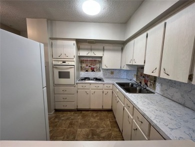 Welcome to this 1 bed 1 bath condo footsteps away from East on On Top Of The World Golf Course in Florida - for sale on GolfHomes.com, golf home, golf lot