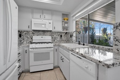 Welcome to this beautiful single-story San Jacinto model condo on Sun Lakes Country Club in California - for sale on GolfHomes.com, golf home, golf lot
