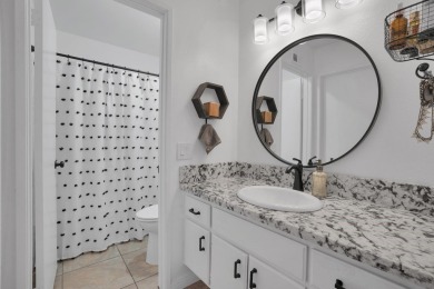 Welcome to this beautiful single-story San Jacinto model condo on Sun Lakes Country Club in California - for sale on GolfHomes.com, golf home, golf lot