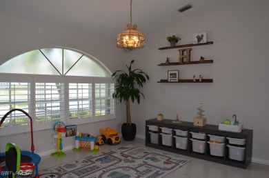 Beautiful One-Level Home with Spa  Lanai Near Eagle Ridge Golf on Eagle Ridge Golf and Tennis Club in Florida - for sale on GolfHomes.com, golf home, golf lot
