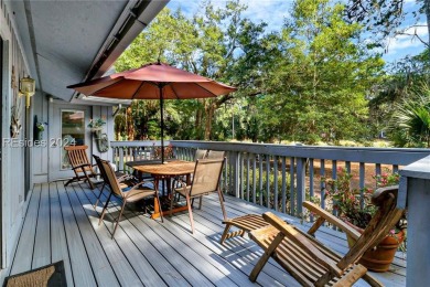 This charming property is brimming with potential. Great floor on Shipyard Golf Club in South Carolina - for sale on GolfHomes.com, golf home, golf lot