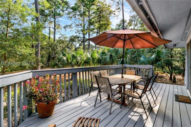 This charming property is brimming with potential. Great floor on Shipyard Golf Club in South Carolina - for sale on GolfHomes.com, golf home, golf lot